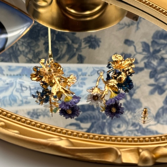 🆕 LES NEREIDES 🧿 NIB Blue Flower and White Daisy Earring - Picture 6 of 16